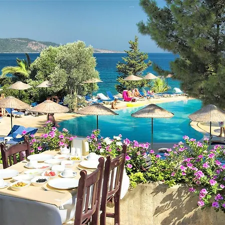 Ora Holiday Village 4*
